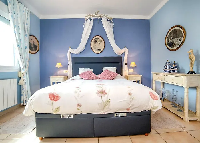 By Interhome Villa *